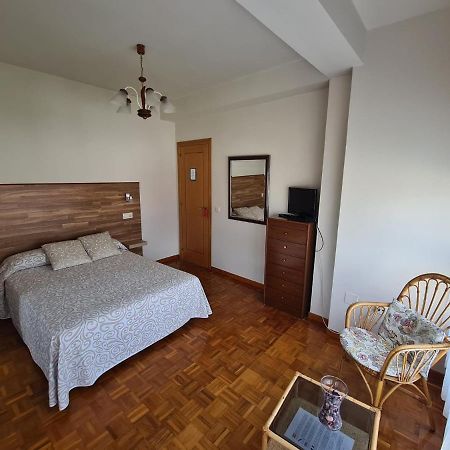 Hotel Hostal Playa Atlantica Louro Exterior foto