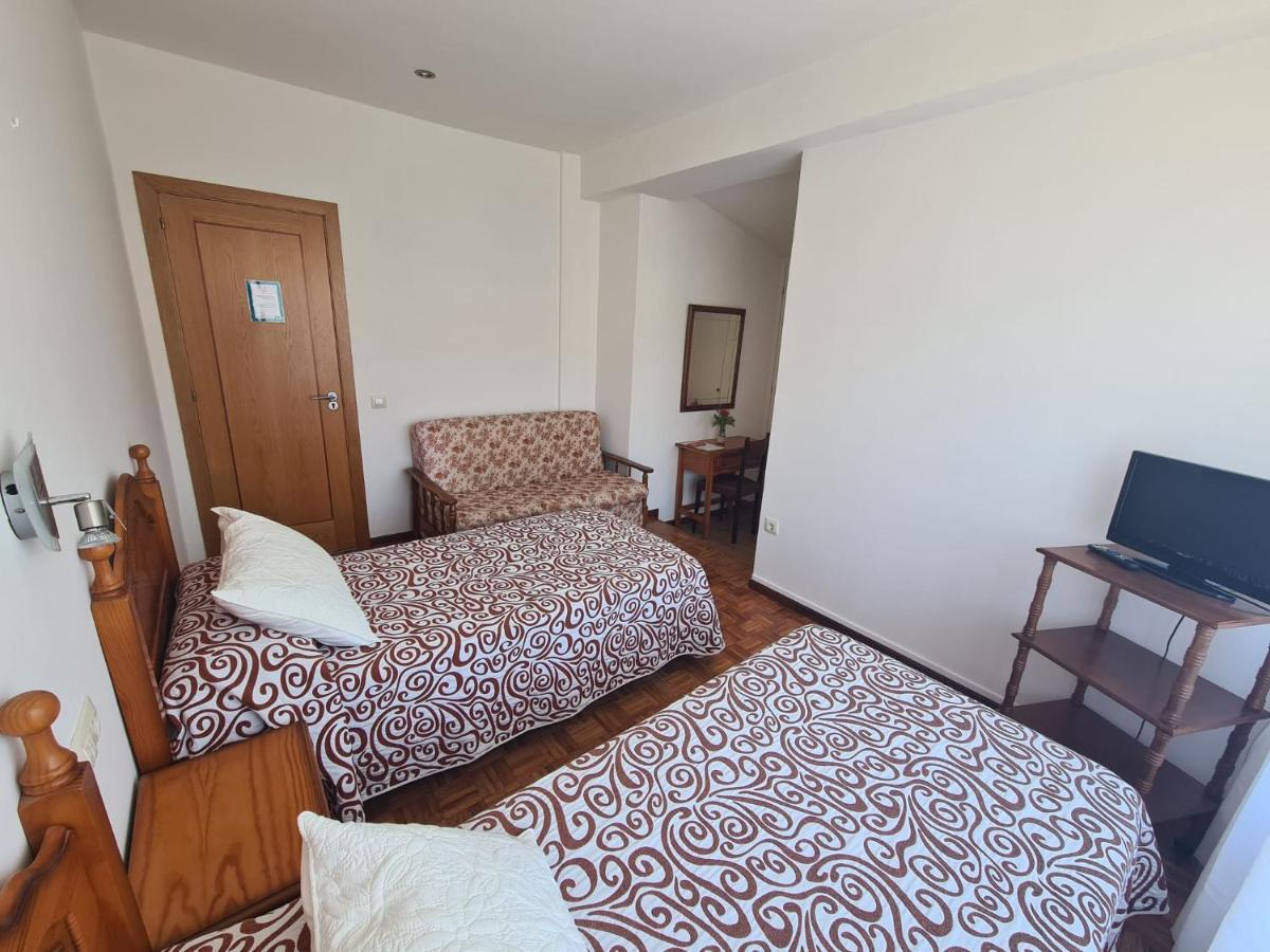 Hotel Hostal Playa Atlantica Louro Exterior foto