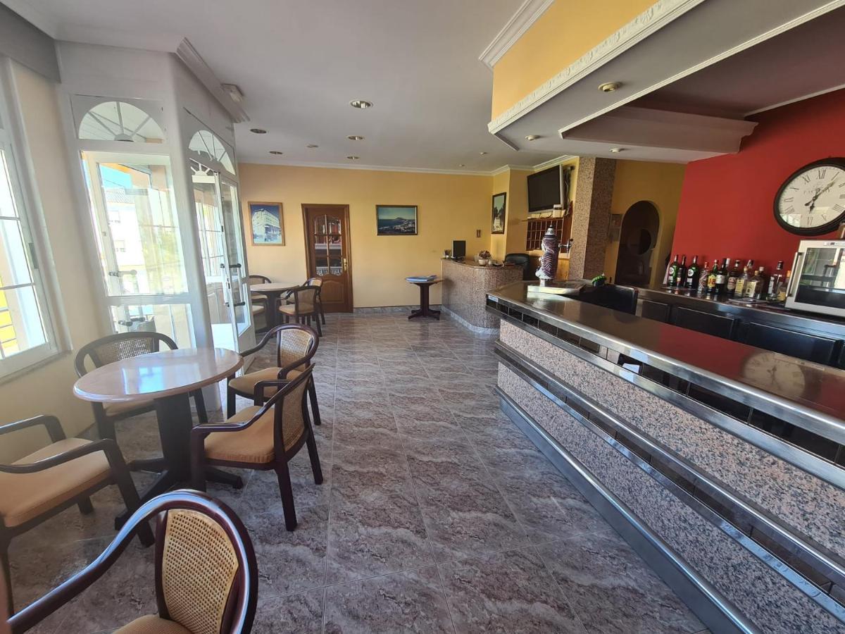 Hotel Hostal Playa Atlantica Louro Exterior foto