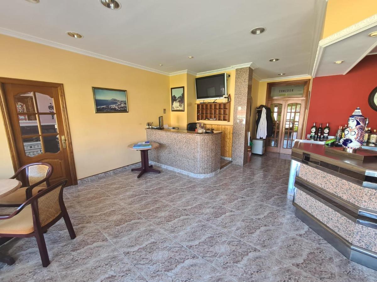 Hotel Hostal Playa Atlantica Louro Exterior foto